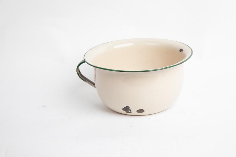 Chamber Pot in Enamel Cream with Green Rim